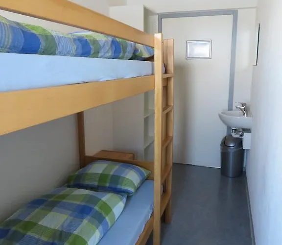 Herberge See Albergue *